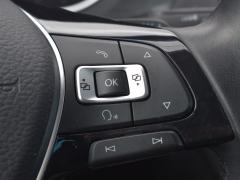 https://www.autoroyal.es/media/com_expautospro/images/big/turismos_todo_terrenos_y_furgonetas_volkswagen_tiguan_6410626bb723d.JPG