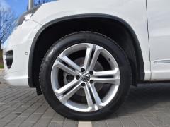 https://www.autoroyal.es/media/com_expautospro/images/big/turismos_todo_terrenos_y_furgonetas_volkswagen_tiguan_692ed91cd3c6c.JPG