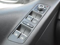 https://www.autoroyal.es/media/com_expautospro/images/big/turismos_todo_terrenos_y_furgonetas_volkswagen_tiguan_692ed91f9b20e.JPG