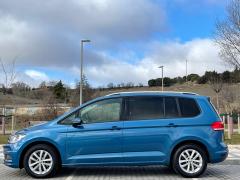 https://www.autoroyal.es/media/com_expautospro/images/big/turismos_todo_terrenos_y_furgonetas_volkswagen_touran_61d867cf57001.jpg