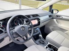 https://www.autoroyal.es/media/com_expautospro/images/big/turismos_todo_terrenos_y_furgonetas_volkswagen_touran_61d867d14c3d5.jpg