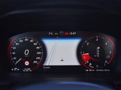 https://www.autoroyal.es/media/com_expautospro/images/big/turismos_todo_terrenos_y_furgonetas_volvo_s90_63c6d3bdd48be.JPG