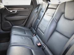 https://www.autoroyal.es/media/com_expautospro/images/big/turismos_todo_terrenos_y_furgonetas_volvo_s90_63c6d3c69cbd3.JPG