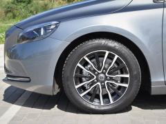 https://www.autoroyal.es/media/com_expautospro/images/big/turismos_todo_terrenos_y_furgonetas_volvo_v40_645935cb74e35.JPG