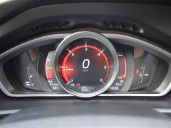 https://www.autoroyal.es/media/com_expautospro/images/big/turismos_todo_terrenos_y_furgonetas_volvo_v40_667da834bf839.JPG