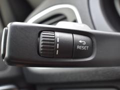 https://www.autoroyal.es/media/com_expautospro/images/big/turismos_todo_terrenos_y_furgonetas_volvo_v40_667da83775945.JPG