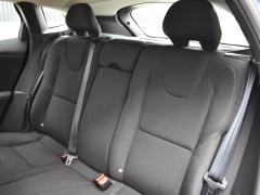 https://www.autoroyal.es/media/com_expautospro/images/big/turismos_todo_terrenos_y_furgonetas_volvo_v40_673dd4e72a612.JPG