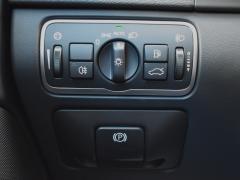 https://www.autoroyal.es/media/com_expautospro/images/big/turismos_todo_terrenos_y_furgonetas_volvo_v60_665758b6a5db1.JPG