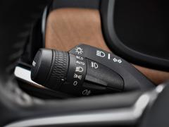 https://www.autoroyal.es/media/com_expautospro/images/big/turismos_todo_terrenos_y_furgonetas_volvo_v90_63af2a66ea886.JPG