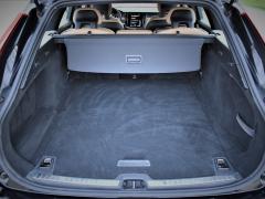 https://www.autoroyal.es/media/com_expautospro/images/big/turismos_todo_terrenos_y_furgonetas_volvo_v90_63af2a6e63dbf.JPG