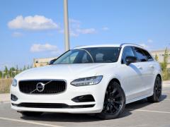 https://www.autoroyal.es/media/com_expautospro/images/big/turismos_todo_terrenos_y_furgonetas_volvo_v90_64689806553d0.JPG