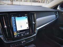 https://www.autoroyal.es/media/com_expautospro/images/big/turismos_todo_terrenos_y_furgonetas_volvo_v90_6468980c3f1b7.JPG