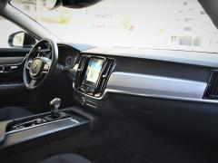 https://www.autoroyal.es/media/com_expautospro/images/big/turismos_todo_terrenos_y_furgonetas_volvo_v90_64689812de344.JPG