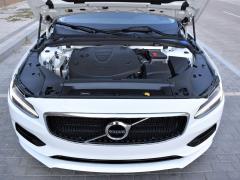 https://www.autoroyal.es/media/com_expautospro/images/big/turismos_todo_terrenos_y_furgonetas_volvo_v90_646898139c758.JPG