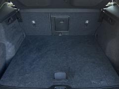 https://www.autoroyal.es/media/com_expautospro/images/big/turismos_todo_terrenos_y_furgonetas_volvo_xc40_658b02959522b.JPG