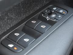 https://www.autoroyal.es/media/com_expautospro/images/big/turismos_todo_terrenos_y_furgonetas_volvo_xc40_6a0de73f948ab.JPG