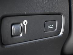 https://www.autoroyal.es/media/com_expautospro/images/big/turismos_todo_terrenos_y_furgonetas_volvo_xc40_6a0de7416a876.JPG
