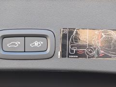 https://www.autoroyal.es/media/com_expautospro/images/big/turismos_todo_terrenos_y_furgonetas_volvo_xc40_6a0de7446f232.JPG