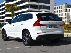https://www.autoroyal.es/media/com_expautospro/images/big/turismos_todo_terrenos_y_furgonetas_volvo_xc60_6aabce09bd833.JPG